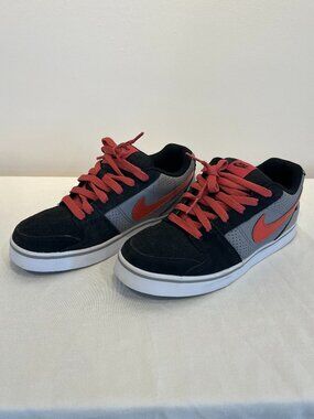 Nike Ruckus Low Top Size 6Y Pink Gray Black Swoosh tennis shoes sneakers